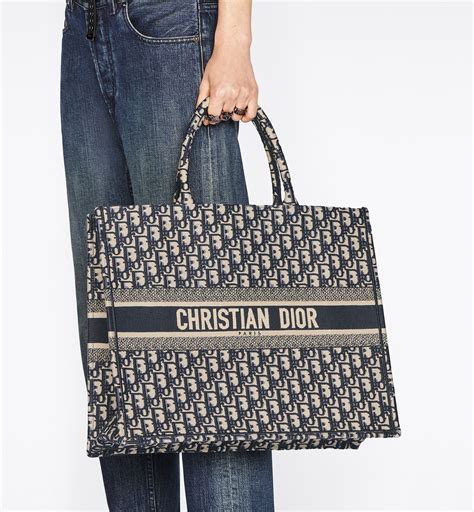 tote book bag dior|dior book tote 2022.